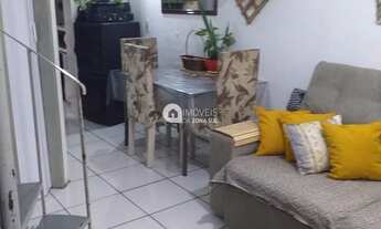 Imagem: Sobrado à venda no bairro Cavalhada - Porto