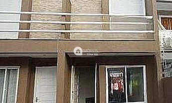 Imagem: Sobrado à venda no bairro Hípica - Porto