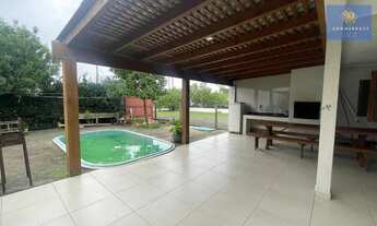 Imagem 3: Casa com piscina muito bem localzada