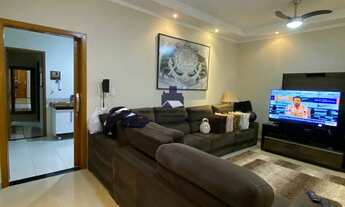 Imagem: Casa à venda no bairro Residencial Regissol