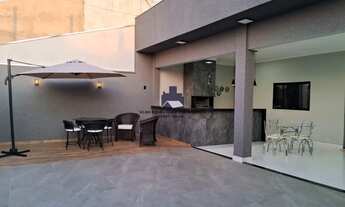 Imagem: Casa à venda no bairro Residencial Regissol