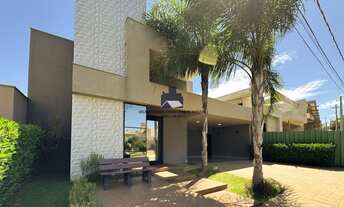 Imagem: Casa à venda no Condomínio Village La