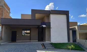 Imagem: Casa à venda no Condomínio Village Provence