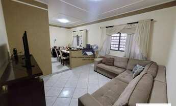 Imagem: Casa à venda no bairro Jardim Primavera