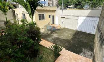 Imagem 2: Casa com 330m², com 6 quartos sendo 4 suítes, 3 vagas. À venda, no bairro Caiçaras!