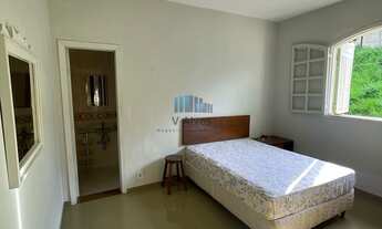 Imagem 7: Casa com 330m², com 6 quartos sendo 4 suítes, 3 vagas. À venda, no bairro Caiçaras!