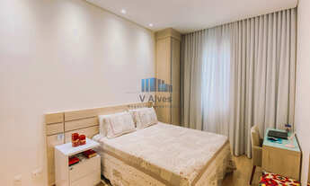 Imagem 7: Casa linear com 375m² de área construída, 4 quartos, piscina e alto padrão de acabamento