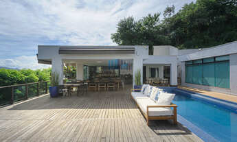 Imagem 5: Casa com 429² de área construída, 4 quartos, 4 suítes, 2 vagas. À venda, no condomínio Ypê