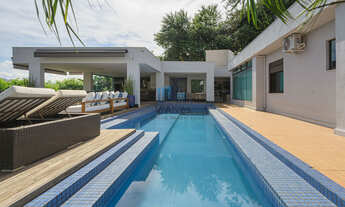 Imagem 3: Casa com 429² de área construída, 4 quartos, 4 suítes, 2 vagas. À venda, no condomínio Ypê