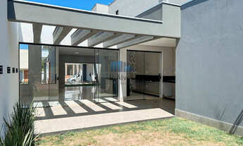 Imagem 4: Casa de alto padrão, com 176,23m² de área construída, 3 quartos sendo 1 suíte, piscina, ch