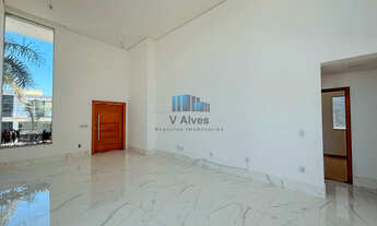 Imagem 6: Casa de alto padrão, com 176,23m² de área construída, 3 quartos sendo 1 suíte, piscina, ch