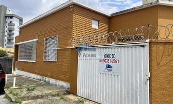 Imagem: LOCAÇÃO - Casa com 250m² de área construída