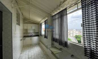 Imagem 7: LOCAÇÃO - Casa com 250m² de área construída, 4 quartos sendo 01 suíte, 1 vaga. Disponível