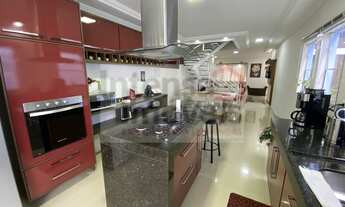 Imagem 6: Sobrado à venda no bairro Vila dos Comerciários 2 - Taubaté/SP