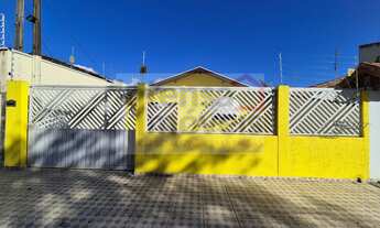 Imagem: Casa à venda no bairro Conjunto Habitacional