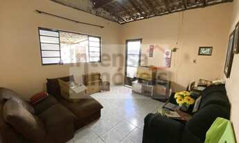 Imagem: Casa à venda no bairro Loteamento Parque