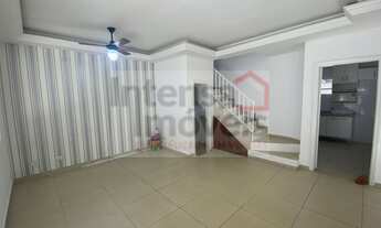 Imagem: Sobrado à venda no bairro Estiva - Taubaté/SP