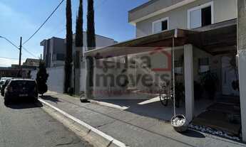 Imagem 2: Sobrado à venda no bairro Vila dos Comerciários 2 - Taubaté/SP