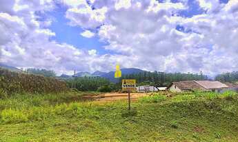 Imagem: Terreno pronto para construir