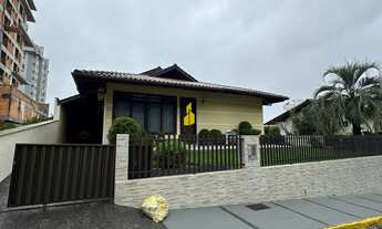 Imagem: Casa à venda no bairro Das Capitais - Timbó/SC