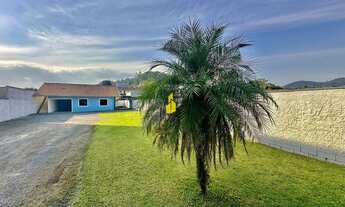 Imagem: Casa Residencial/Comercial em Bairro das