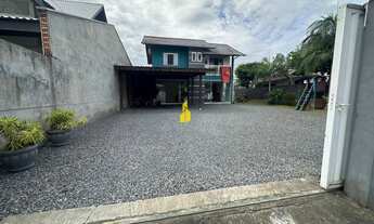 Imagem: CASA COM AMPLO TERRENO NO BAIRRO DAS NAÇÕES