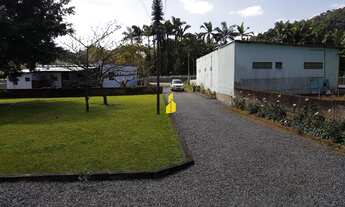 Imagem 7: Casa com amplo terreno