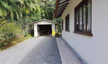 Imagem 4: Casa com amplo terreno