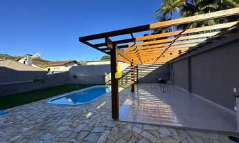 Imagem 2: Sobrado com piscina à venda no Bairro Quintino em Timbó