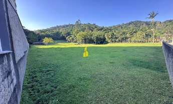 Imagem 6: Casa Espaçosa com 3 Dormitórios e Terreno Amplo de 20.616,00m²