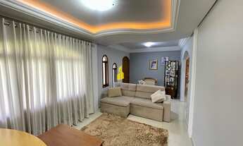 Imagem 2: LINDA CASA COM AMPLO TERRENO NA CIDADE DE RIO DOS CEDROS/SC