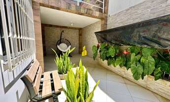 Imagem 2: Casa com ampla área de festa