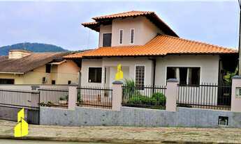 Imagem: BELÍSSIMA CASA EM RUA ALTA NO BAIRRO QUINTINO