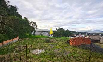 Imagem 3: Terreno pronto para construir