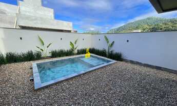 Imagem 2: MARAVILHOSA CASA COM PISCINA NA CIDADE DE TIMBÓ/SC