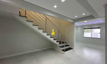 Imagem 2: Sobrado à venda no bairro Capitais em Timbó