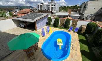 Imagem 2: Casa com piscina à venda no Bairro das Capitais em Timbó