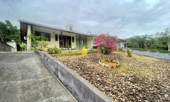 Imagem: CASA COM AMPLO TERRENO NA CIDADE DE TIMBÓ/SC