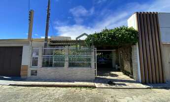 Imagem: Casa Padrão, 5 dormitórios, 3 vagas na