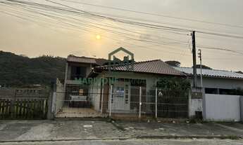 Imagem: Casa à venda no bairro Mar Grosso - Laguna/SC