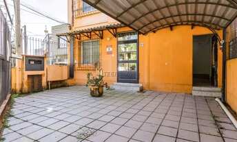 Imagem: Casa à venda no bairro São Geraldo - Porto