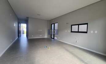 Imagem 4: Sobrado em Forquilhas, São José/SC