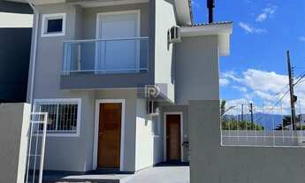 Imagem: Sobrado à venda no bairro Praia do Sonho