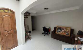 Imagem: Casa 2 pavimentos com 4/4 sendo 2 suítes