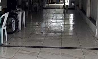 Imagem 2: INVESTIDOR - Prédio Comercial de 3 pavimentos com 6 kitnets piscina e salões livres