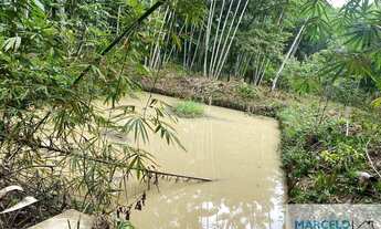 Imagem 3: Sítio com 27 hectares com fonte de agua servindo para indústria na área urbana de Benevide