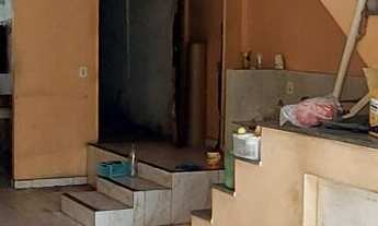 Imagem 3: Casa de 2 pavimentos com ponto comercial próximo à feira do guamá