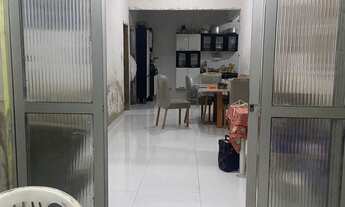 Imagem 6: SIQUEIRA VENDE: TERRENO COM DUAS CASAS E UM QUINTAL AMPLO