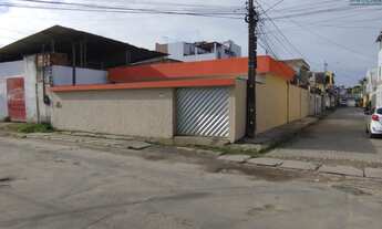 Imagem: SIQUEIRA VENDE CASA COM TERRENO MEDINDO