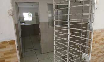 Imagem: SIQUEIRA ALUGA APARTAMENTO TÉRREO COM